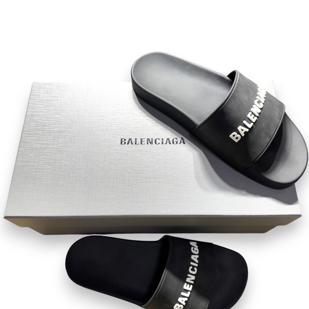 Balenciaga Flip Flops Logo-Detailed Rubber Slides